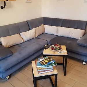 Hidden Gem , Tirana Albanien